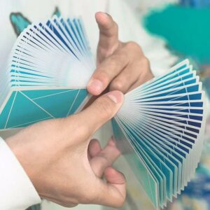 Flexible Blue Gradient Playing Cards by TCC - immagine 5