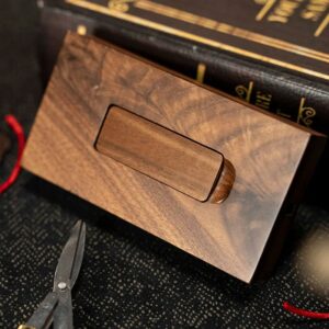 Impossible Cut by Didier Clement & TCC Magic - immagine 4